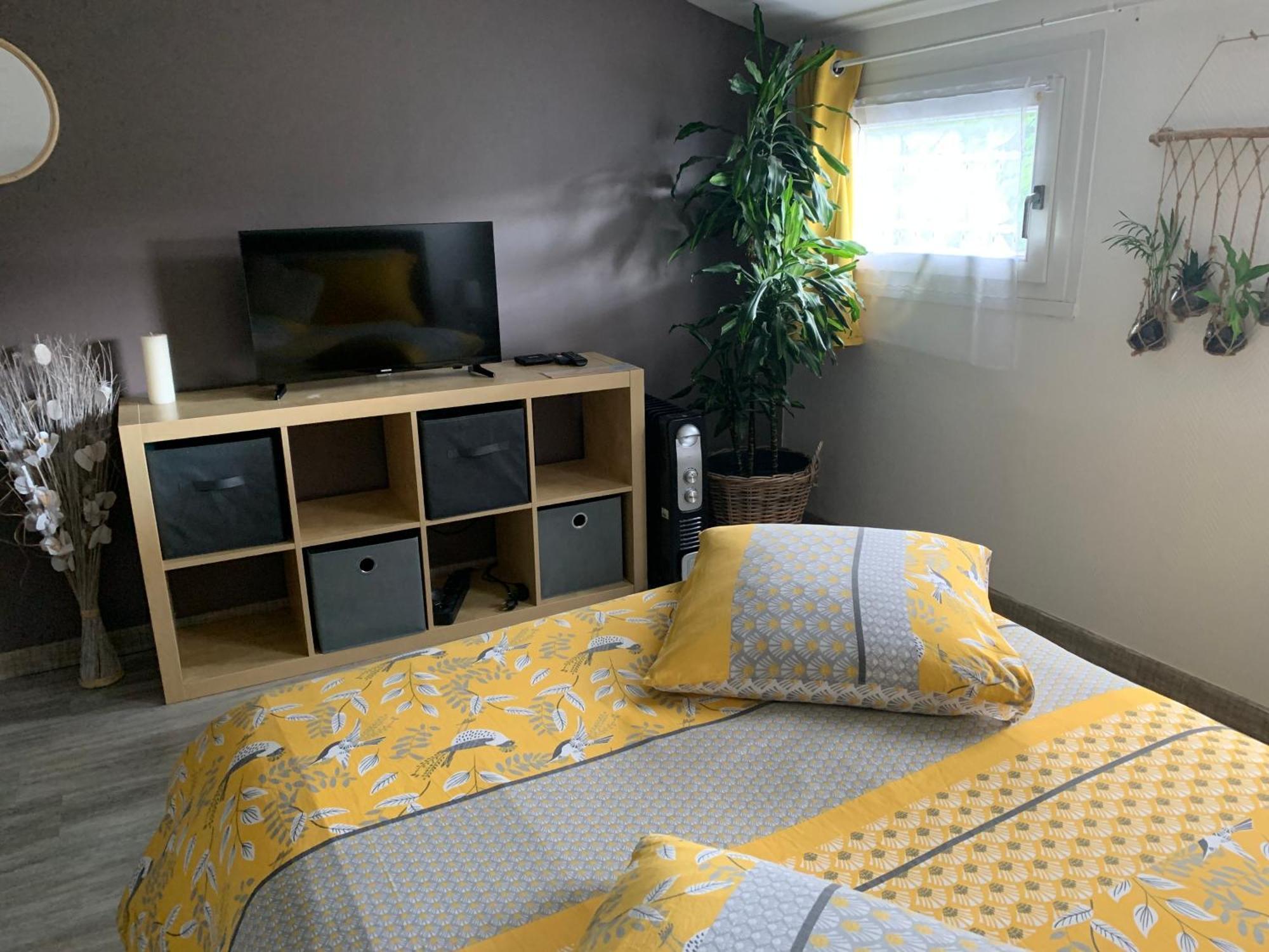 Chez Fifi&Stella Otel Neufmoutiers-en-Brie Dış mekan fotoğraf