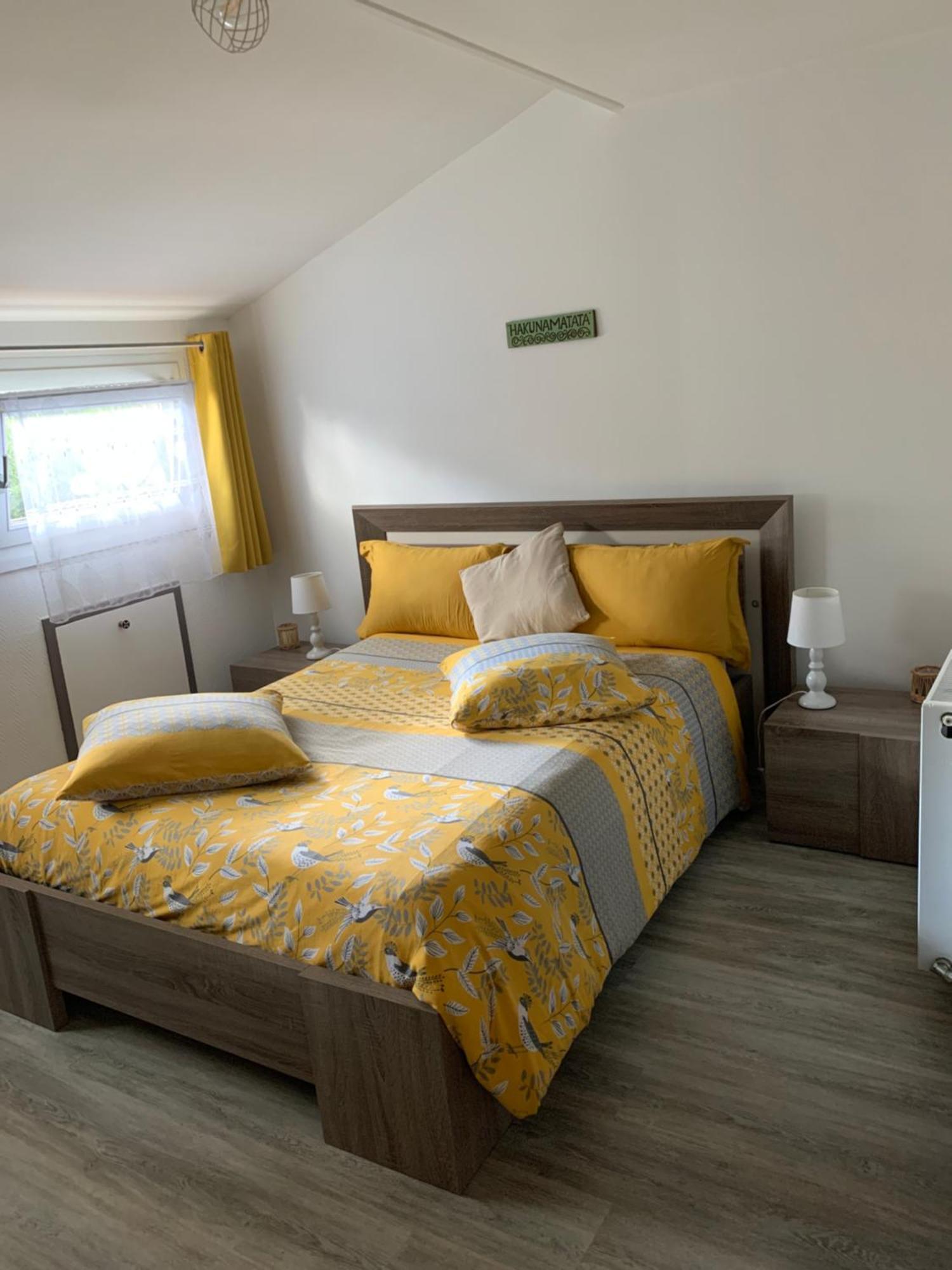 Chez Fifi&Stella Otel Neufmoutiers-en-Brie Dış mekan fotoğraf