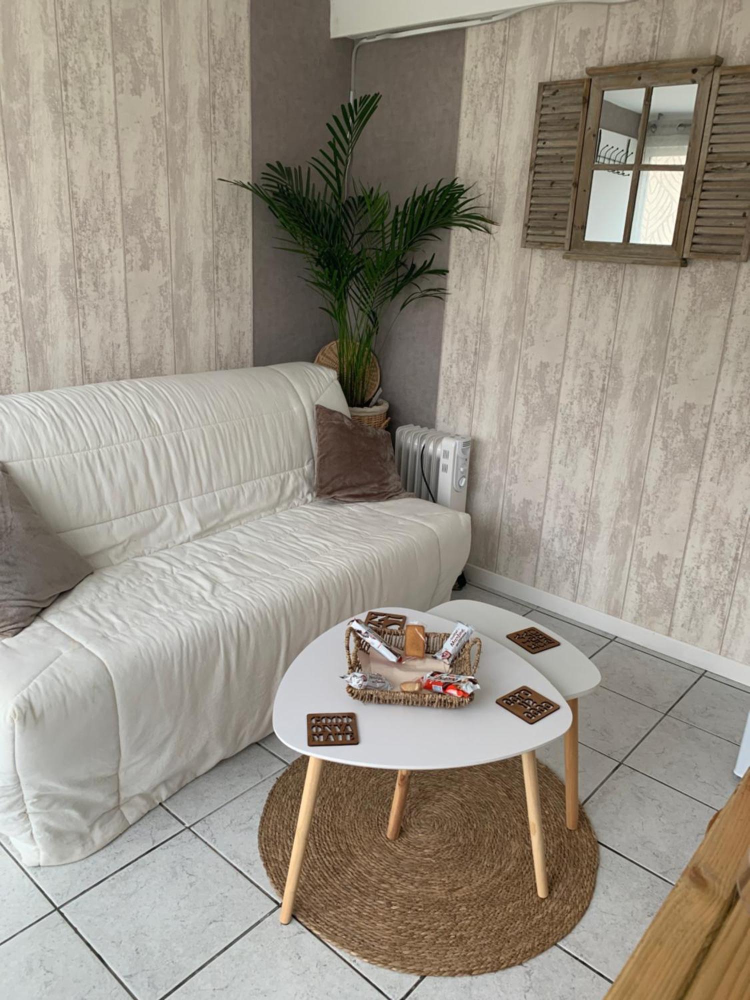 Chez Fifi&Stella Otel Neufmoutiers-en-Brie Dış mekan fotoğraf